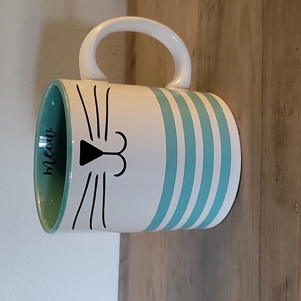 Open Road Brands - Cat Whiskers "Meow" Coffee Mug